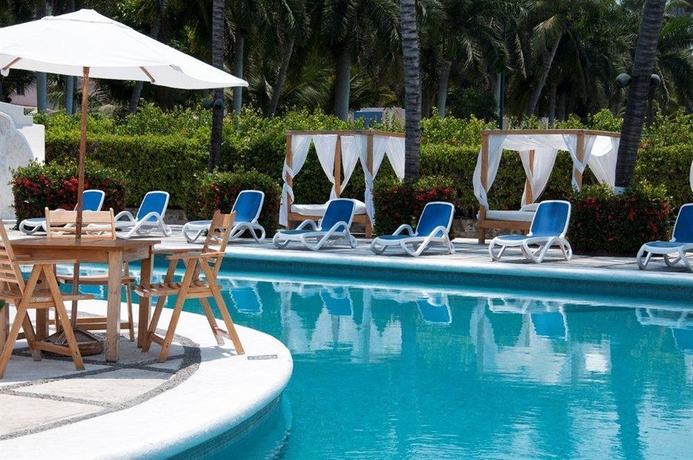 Imagen de la piscina del Hotel Gran Festivall Resort. Foto 13