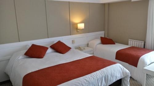 Imagen de la habitación del Hotel Gran Fontainebleau. Foto 8