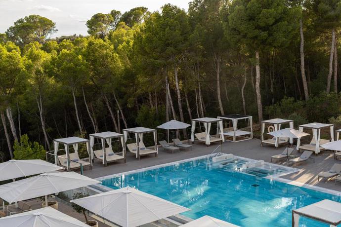 Imagen de la piscina del Hotel Gran Fornells Thalasso & Spa. Foto 15