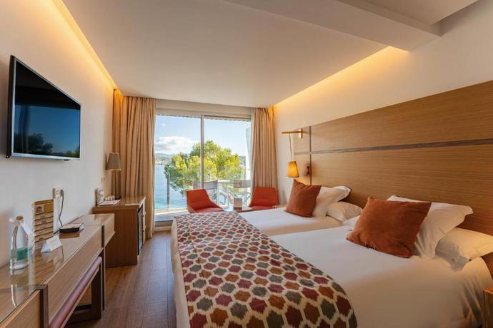 Imagen de la habitación del Hotel Gran Fornells Thalasso & Spa. Foto 7