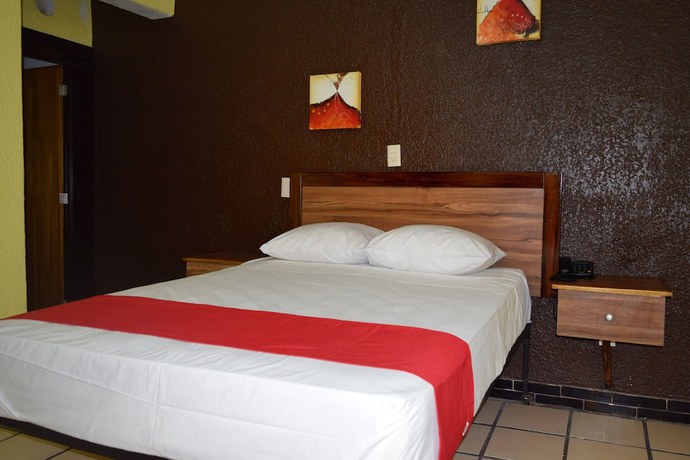 Imagen de la habitación del Hotel Gran Galerias Plaza. Foto 9