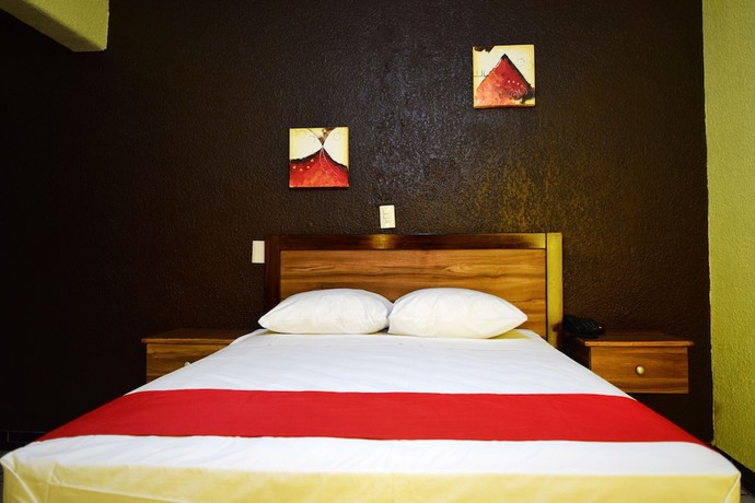 Imagen de la habitación del Hotel Gran Galerias Plaza. Foto 10