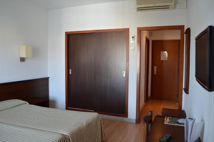 Imagen de la habitación del Hotel Gran Garbi. Foto 5