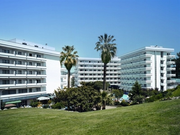 Imagen de los exteriores del Hotel Gran Garbi. Foto 6