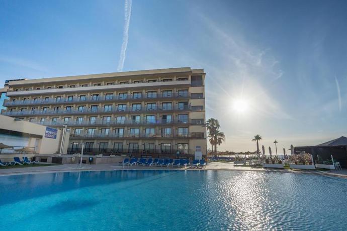 Imagen de la piscina del Hotel Gran Hotel Costa del Sol. Foto 21