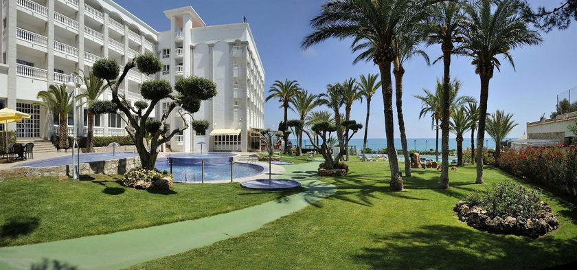 Imagen de los exteriores del Hotel Gran Hotel Las Fuentes. Foto 9