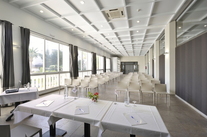 Imagen de los interiores del Hotel Gran Hotel Las Fuentes. Foto 11