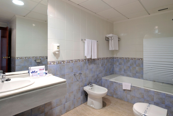 Imagen de la habitación del Hotel Gran Hotel Las Fuentes. Foto 7