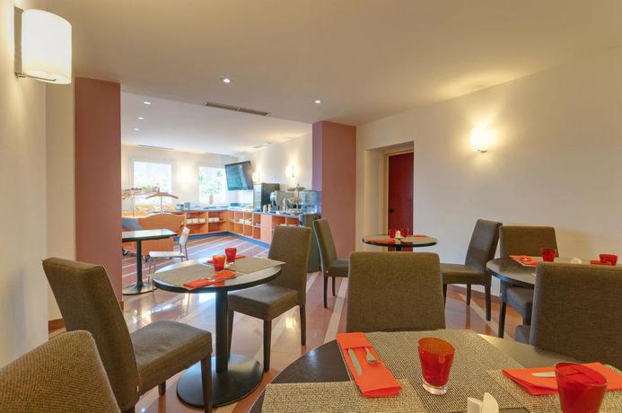 Imagen del bar/restaurante del Hotel Gran Hotel Los Angeles. Foto 3