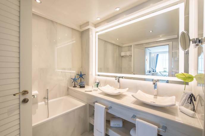 Imagen de la habitación del Hotel Gran Hotel Miramar. Foto 5