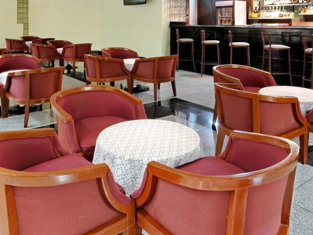 Imagen del bar/restaurante del Hotel Gran Hotel Plaza Imperial. Foto 7