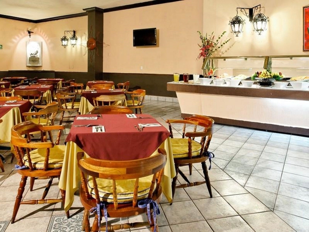 Imagen del bar/restaurante del Hotel Gran Hotel Plaza Imperial. Foto 8