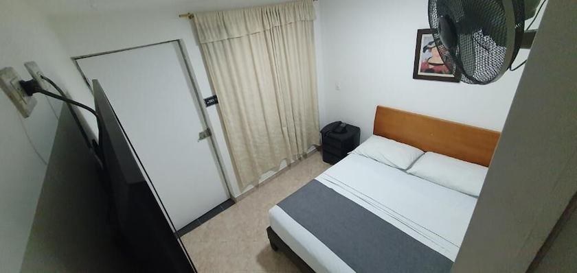 Imagen de la habitación del Hotel Gran Imperio. Foto 9