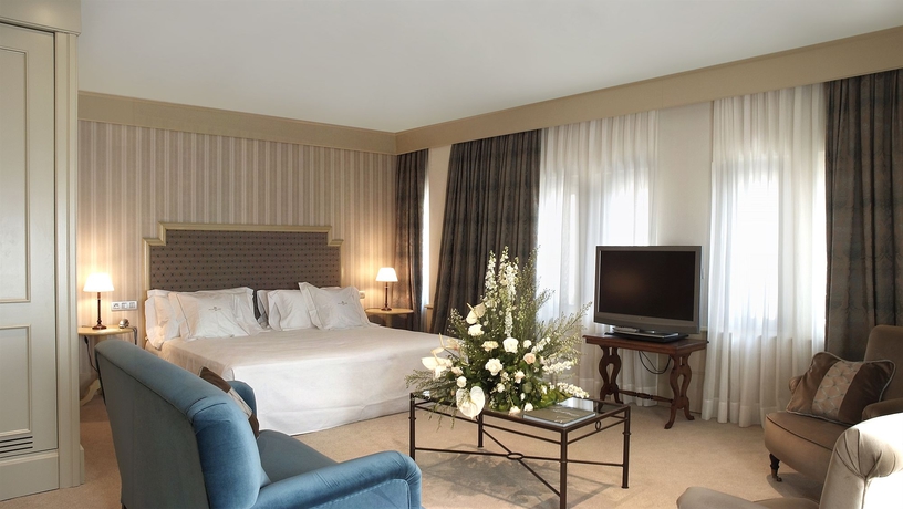 Imagen de los interiores del Hotel Gran La Perla. Foto 11