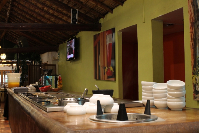 Imagen del bar/restaurante del Hotel Gran Las Fuentes. Foto 2