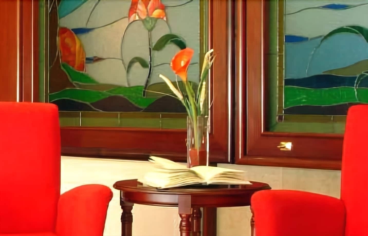 Imagen de los interiores del Hotel Gran Legazpi. Foto 15