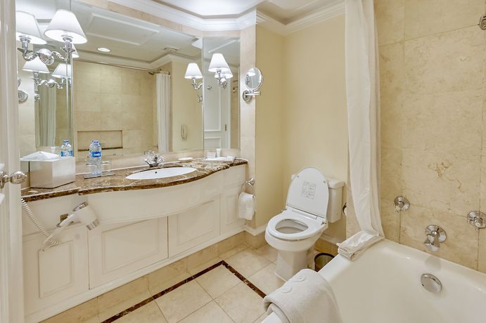 Imagen de la habitación del Hotel Gran Mahakam. Foto 10