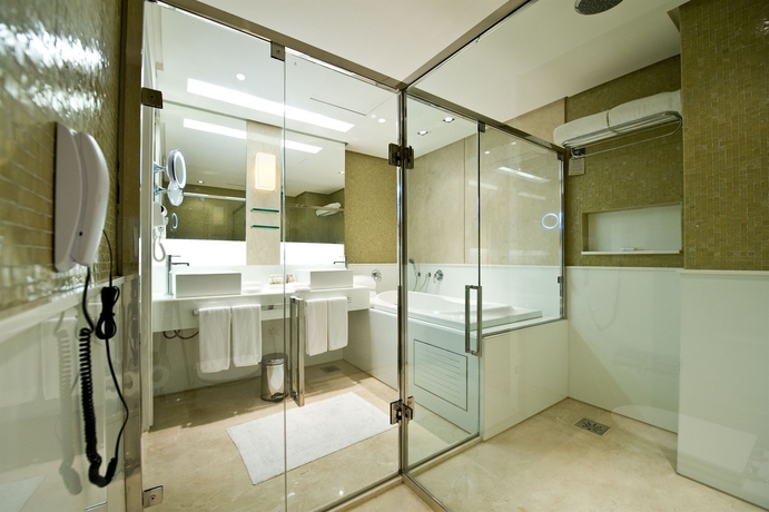 Imagen de la habitación del Hotel Gran Marquise. Foto 6