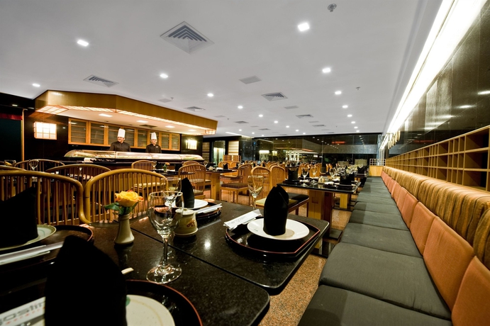 Imagen del bar/restaurante del Hotel Gran Marquise. Foto 2