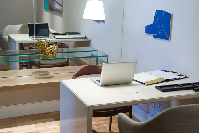 Imagen de la habitación del Hotel Gran Marquise. Foto 12