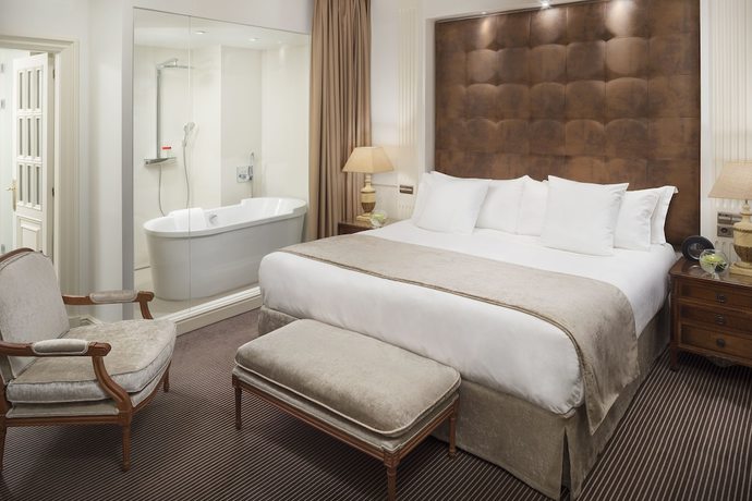 Imagen de la habitación del Hotel Gran Melia Fénix. Foto 10