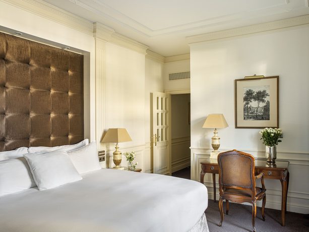 Imagen de la habitación del Hotel Gran Melia Fénix. Foto 18