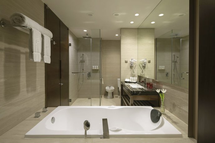 Imagen de la habitación del Hotel Gran Melia Jakarta. Foto 4
