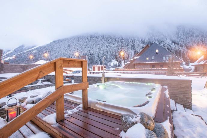 Imagen de los exteriores del Hotel Gran Mim Baqueira Luxury and Spa. Foto 9