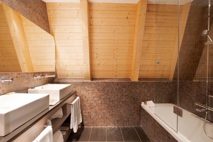 Imagen de la habitación del Hotel Gran Mim Baqueira Luxury and Spa. Foto 7