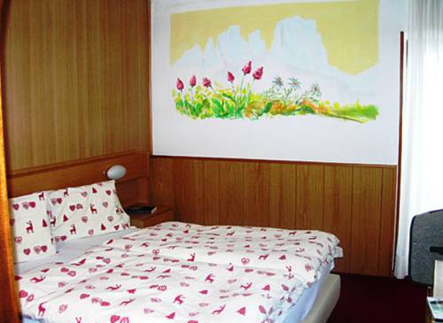Imagen de la habitación del Hotel Gran Mugon. Foto 13