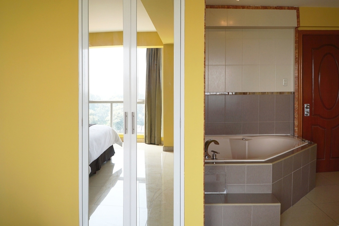 Imagen de la habitación del Hotel Gran Mundo. Foto 9