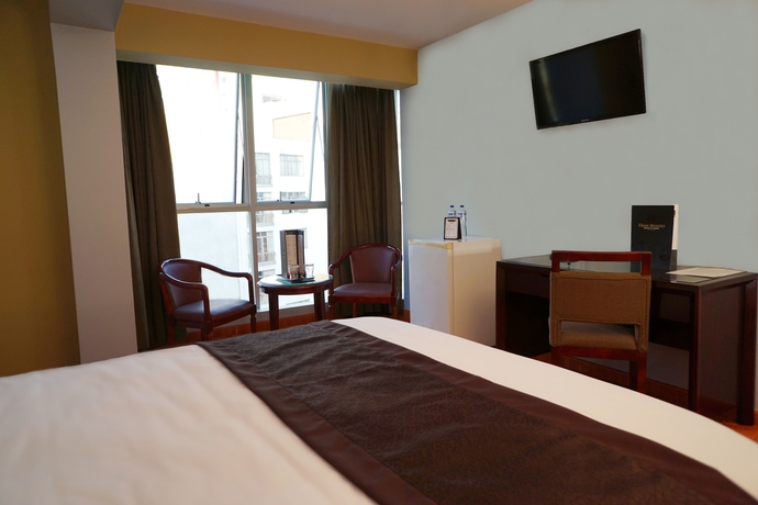 Imagen de la habitación del Hotel Gran Mundo. Foto 10