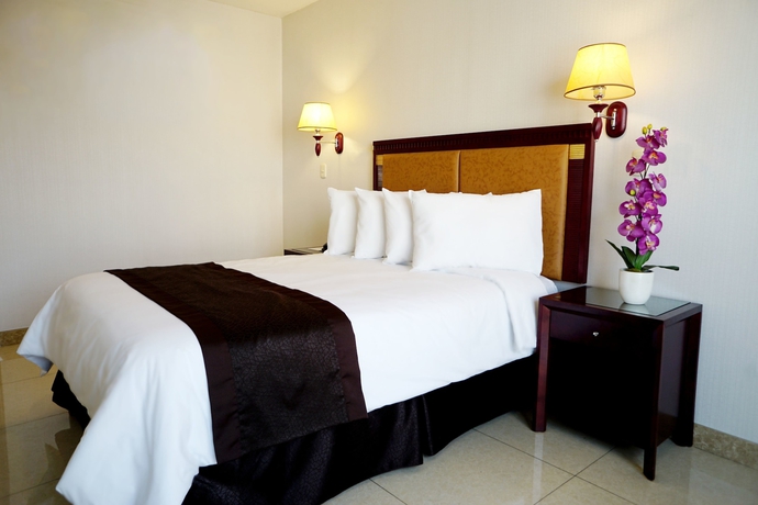 Imagen de la habitación del Hotel Gran Mundo. Foto 12