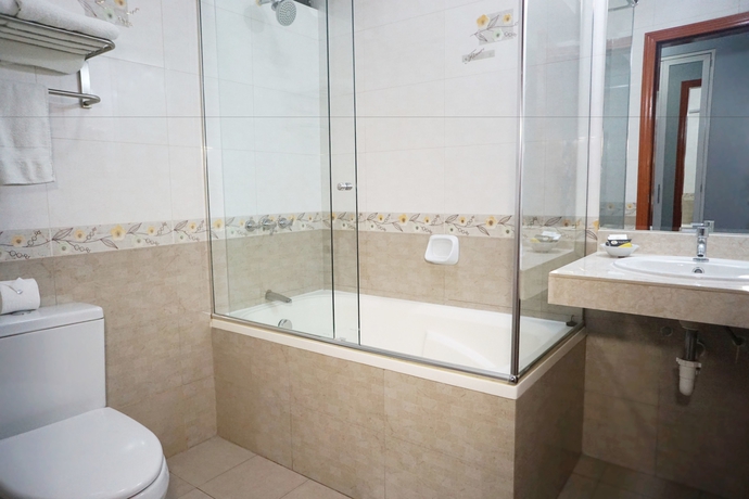Imagen de la habitación del Hotel Gran Mundo. Foto 15