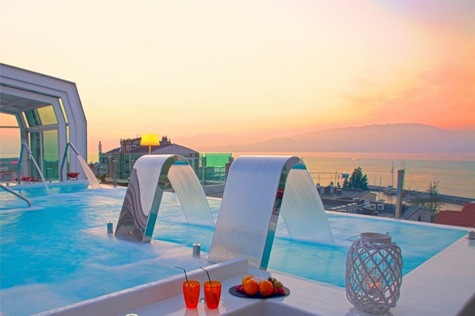 Imagen de la piscina del Hotel Gran Nagari Boutique and Spa. Foto 15