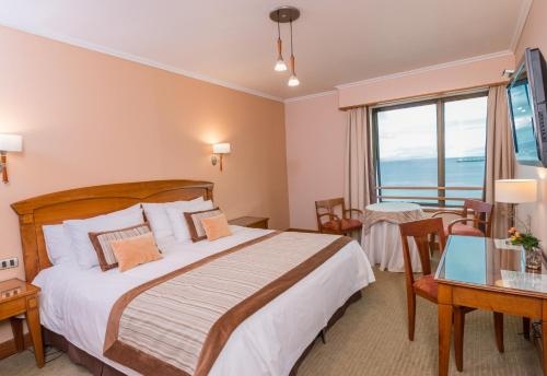 Imagen de la habitación del Hotel Gran Pacifico. Foto 6