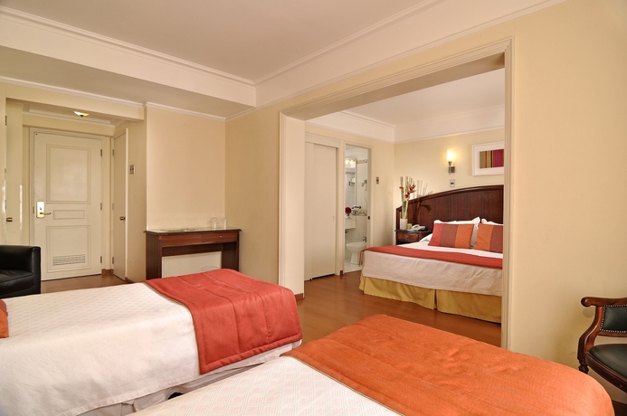 Imagen de la habitación del Hotel Gran Palace. Foto 14