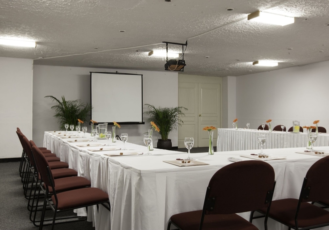 Imagen de los interiores del Hotel Gran Panamericana. Foto 12