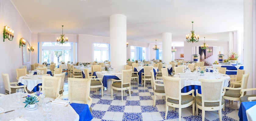 Imagen del bar/restaurante del Hotel Gran Paradiso, Bagni. Foto 4