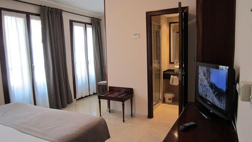 Imagen de la habitación del Hotel Gran Paraiso. Foto 5