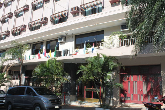 Imagen del bar/restaurante del Hotel Gran Parana, Asunci&oacute;n. Foto 5