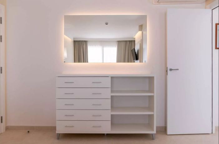 Imagen de la habitación del Hotel Gran Peñiscola. Foto 31