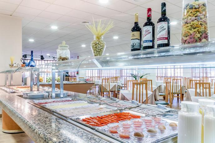 Imagen del bar/restaurante del Hotel Gran Playa. Foto 5