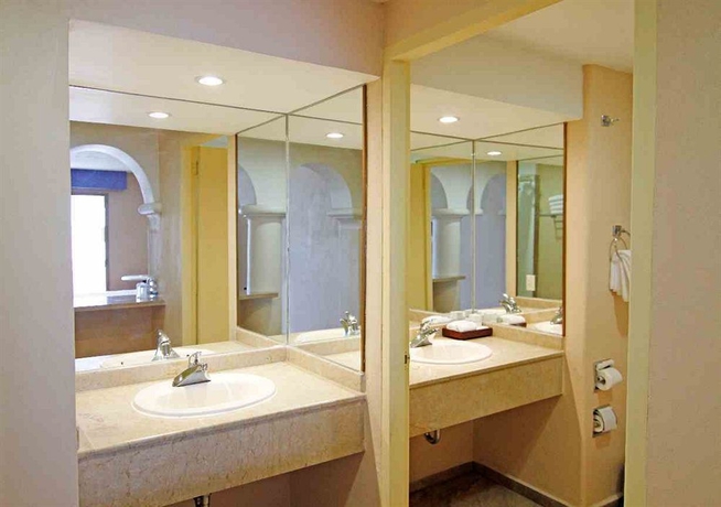 Imagen de la habitación del Hotel Gran Plaza and Convention Center. Foto 9