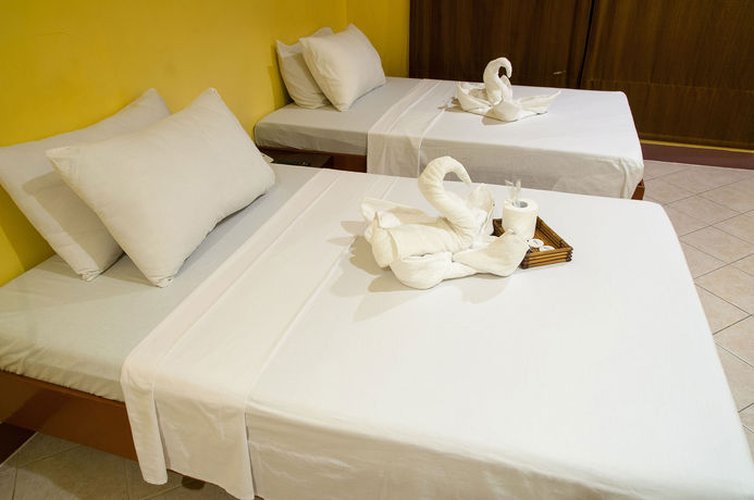 Imagen de la habitación del Hotel Gran Prix Econtel Pasay. Foto 8