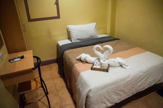 Imagen de la habitación del Hotel Gran Prix Econtel Pasay. Foto 9