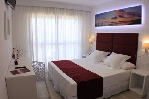 Imagen de la habitación del Hotel Gran Proa. Foto 14