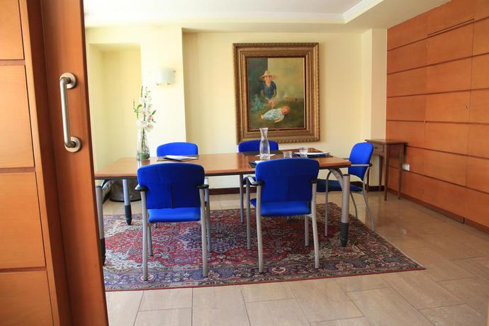 Imagen de los interiores del Hotel Gran Regente. Foto 15