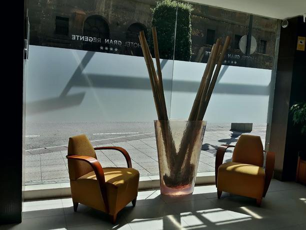 Imagen de los interiores del Hotel Gran Regente. Foto 16