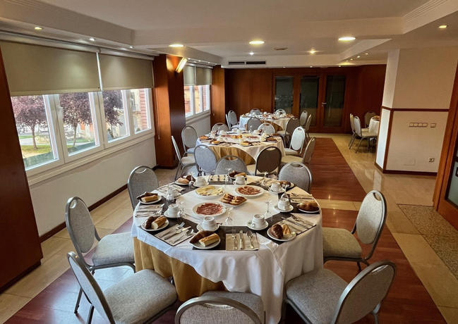 Imagen del bar/restaurante del Hotel Gran Regente. Foto 4